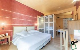 Hotiday Discovery - Residence  4*