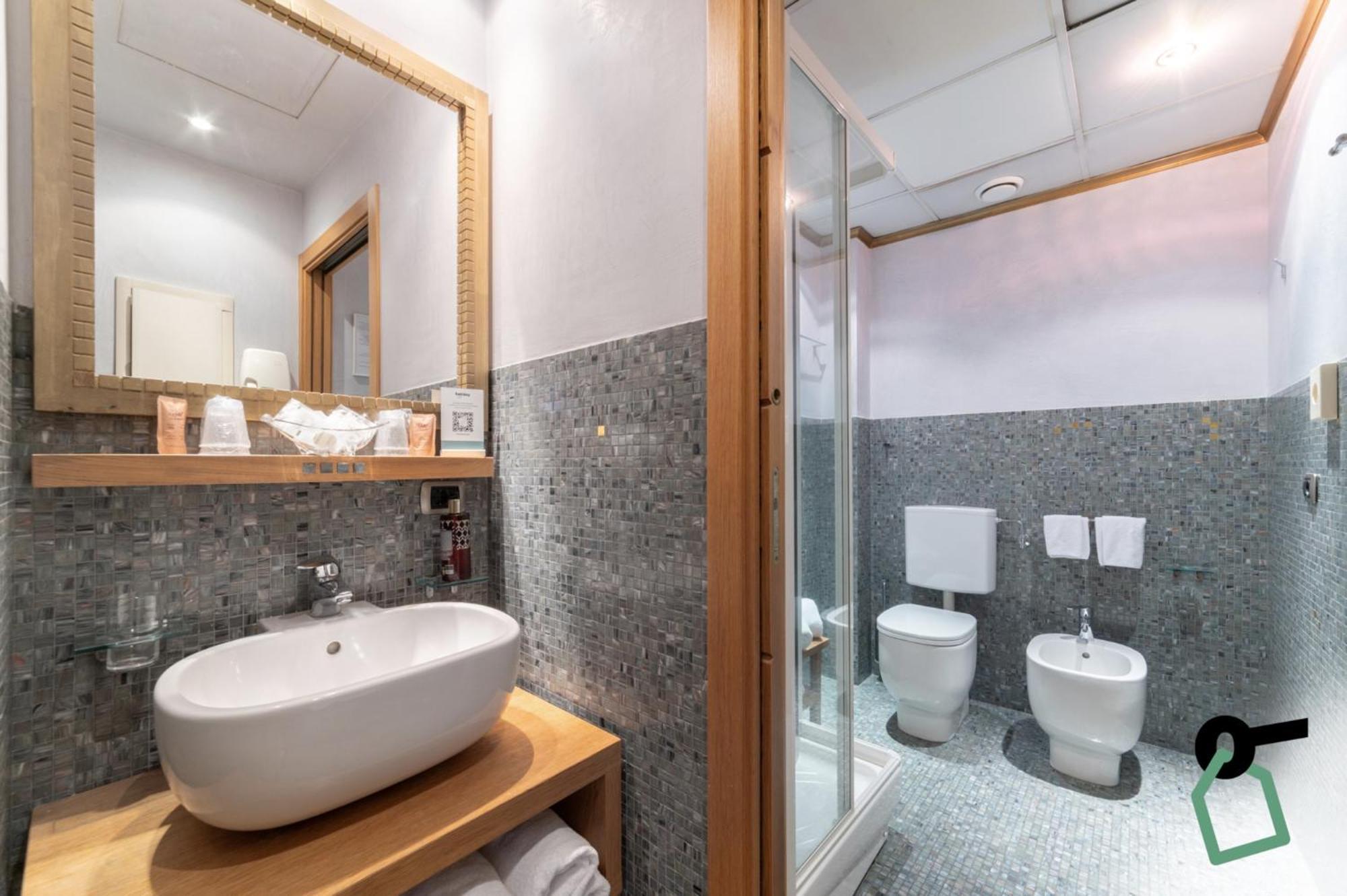 Hotiday Discovery - Residence Verona Esterno foto