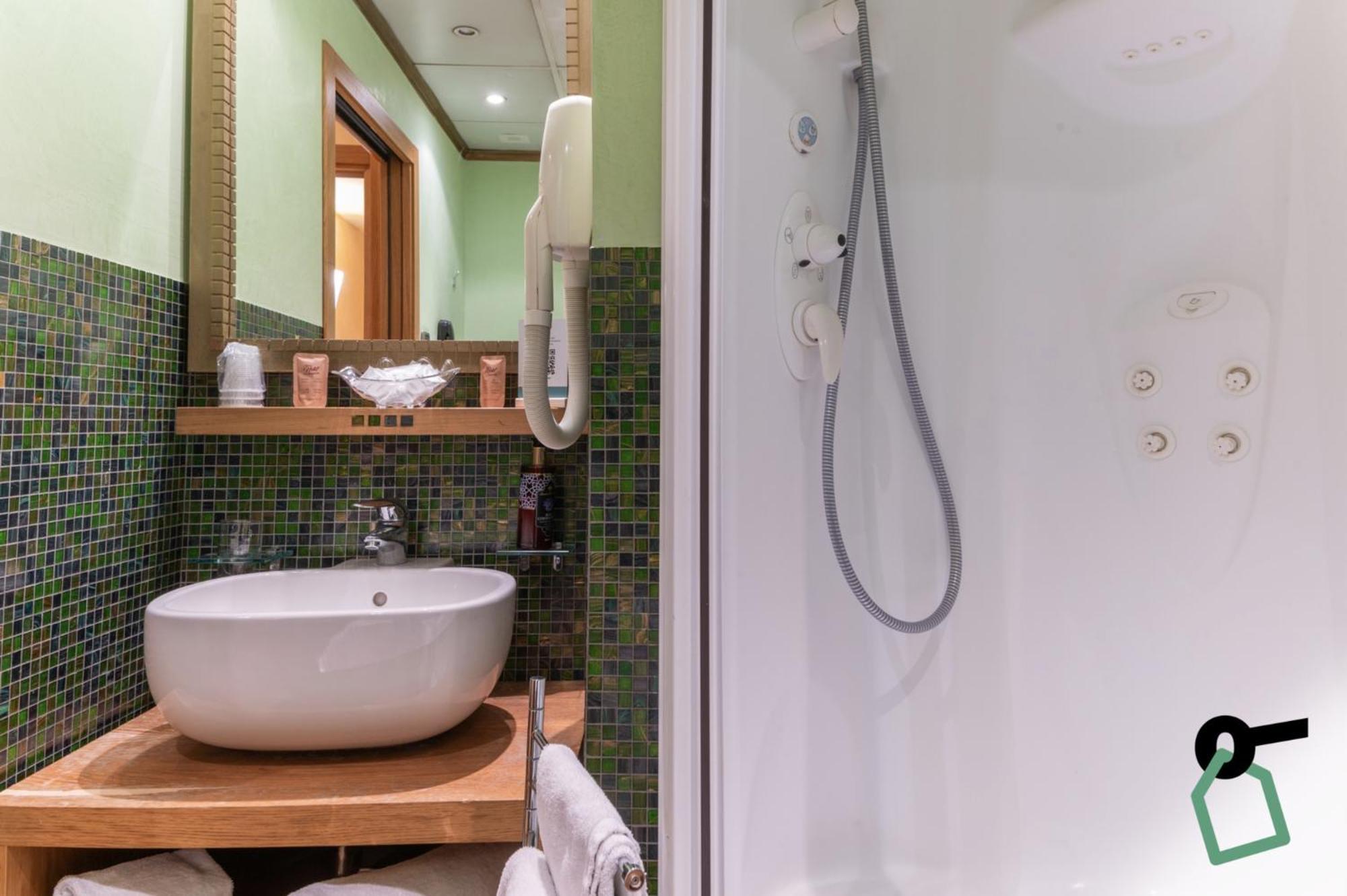 Hotiday Discovery - Residence Verona Esterno foto