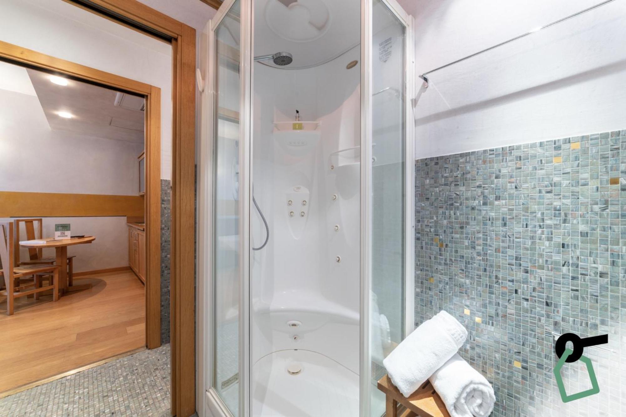 Hotiday Discovery - Residence Verona Esterno foto