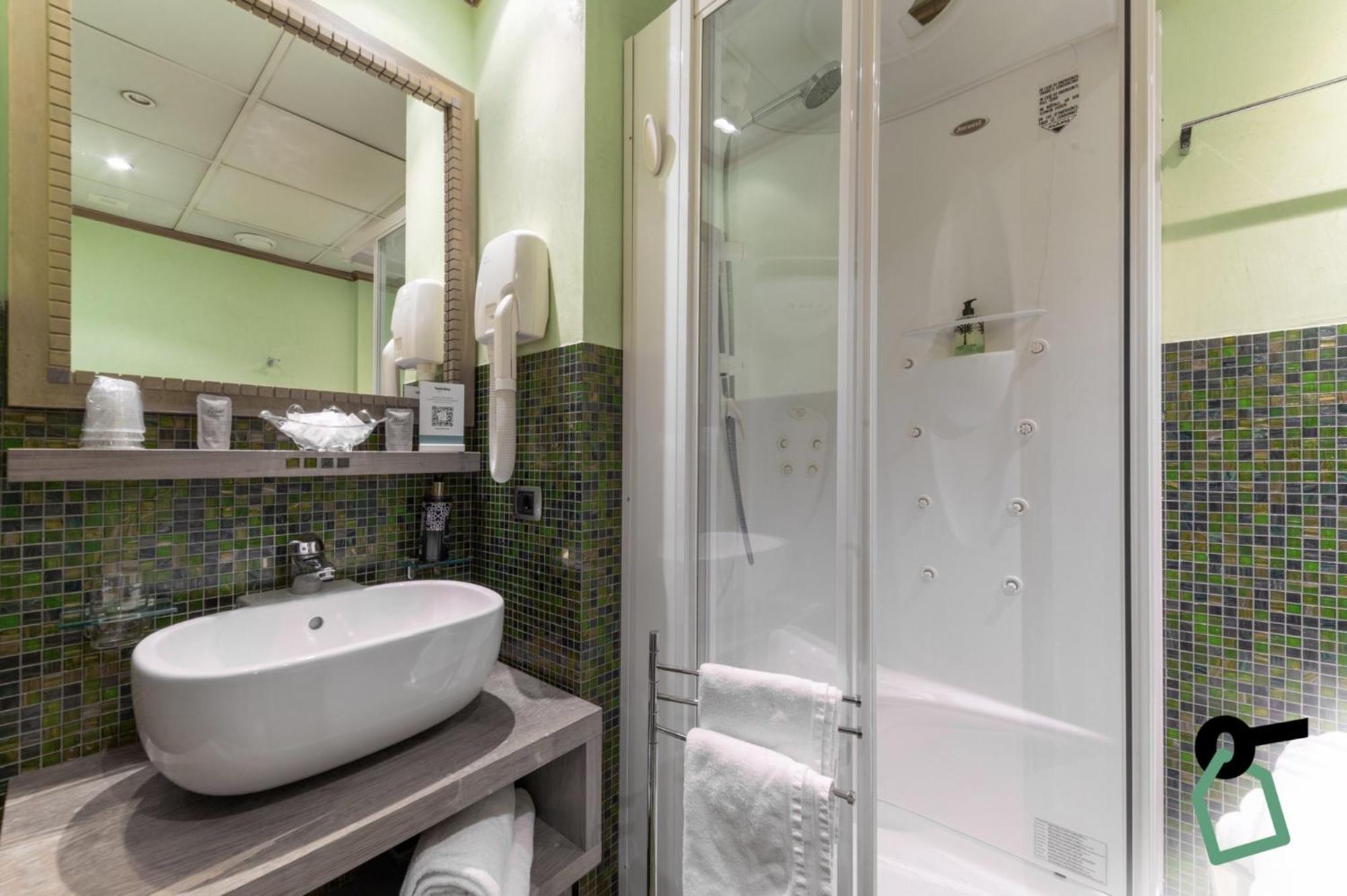 Hotiday Discovery - Residence Verona Esterno foto