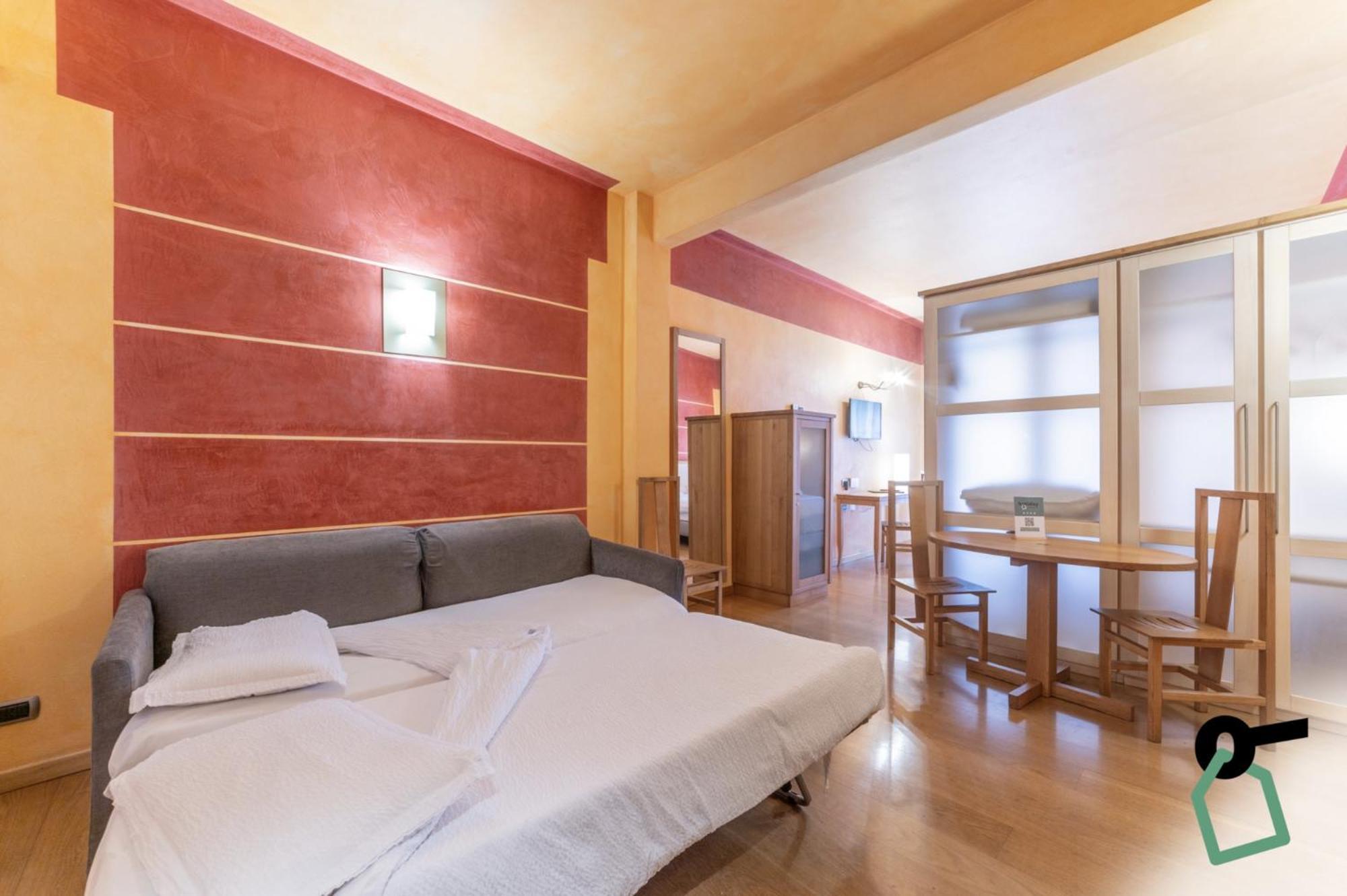 Hotiday Discovery - Residence Verona Esterno foto