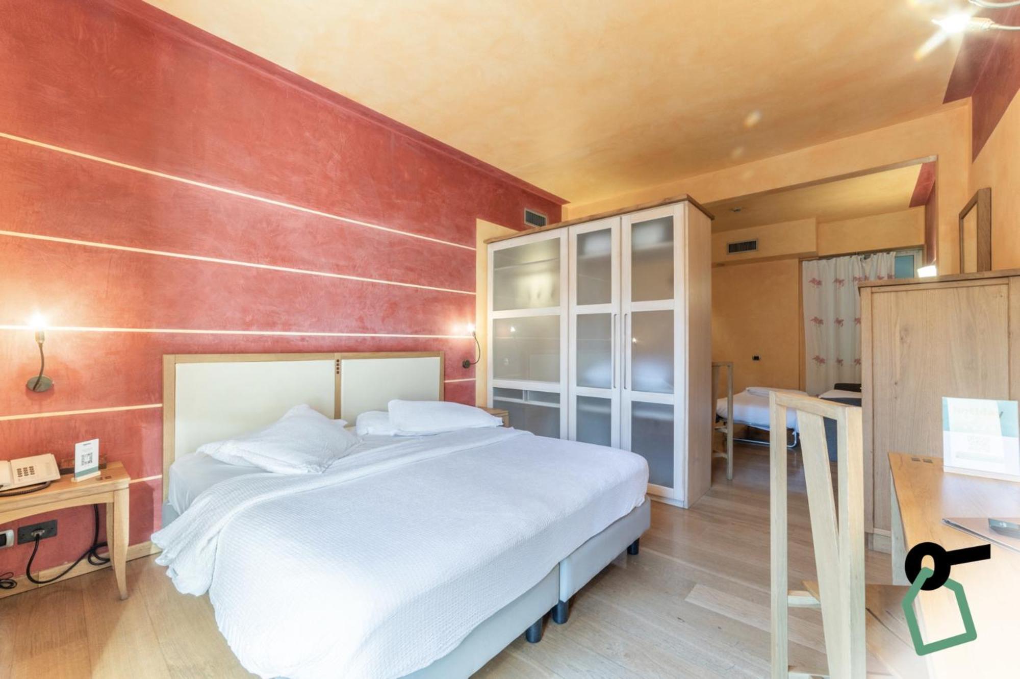 Hotiday Discovery - Residence Verona Esterno foto