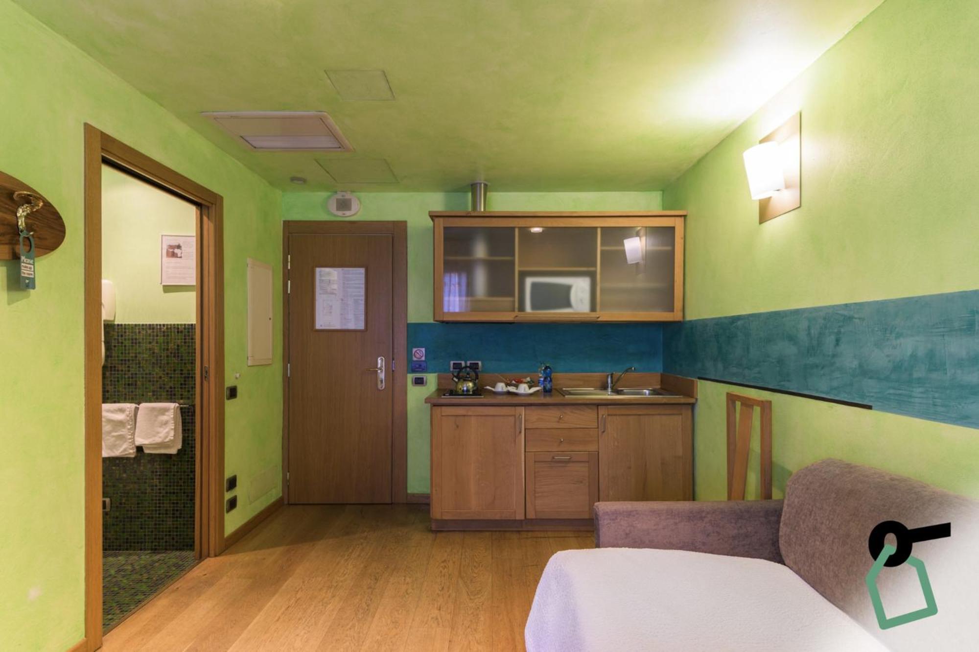 Hotiday Discovery - Residence Verona Esterno foto
