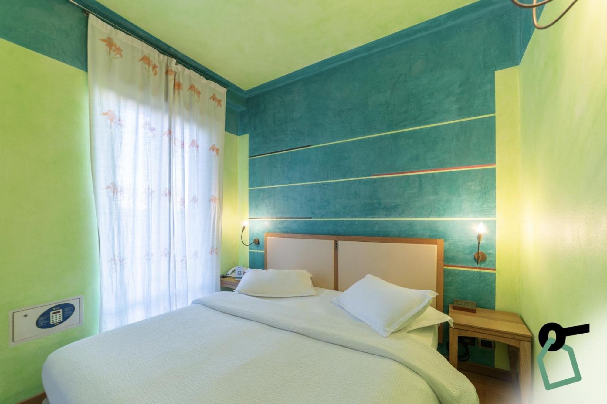 Hotiday Discovery - Residence Verona Esterno foto